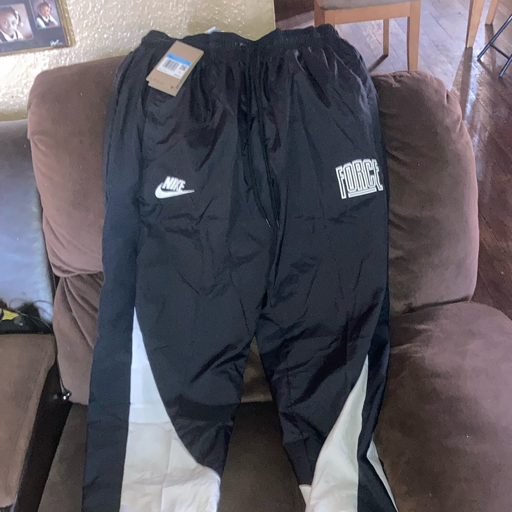 Nike jogger brand new never worn